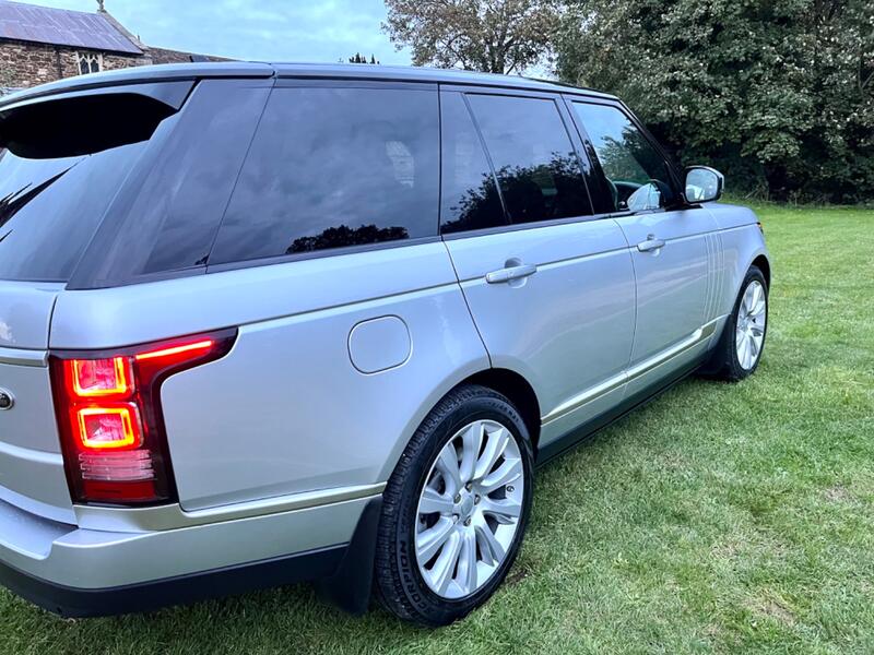 LAND ROVER RANGE ROVER