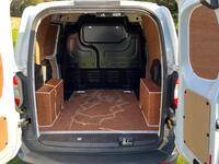 FORD TRANSIT COURIER