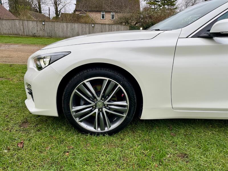 INFINITI Q50