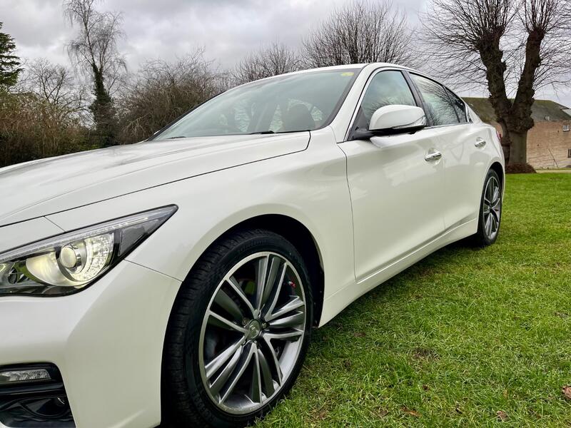 INFINITI Q50