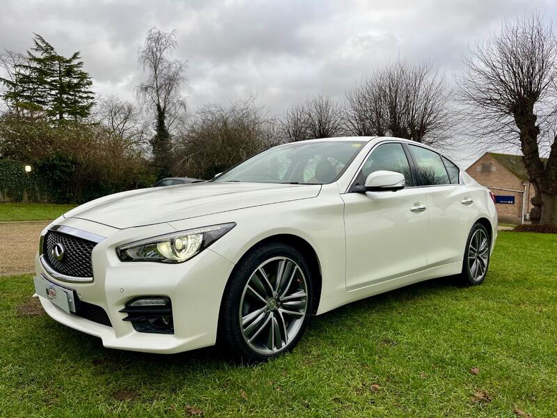 INFINITI Q50