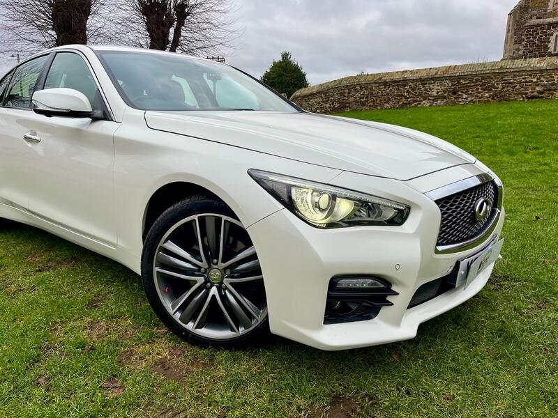 INFINITI Q50