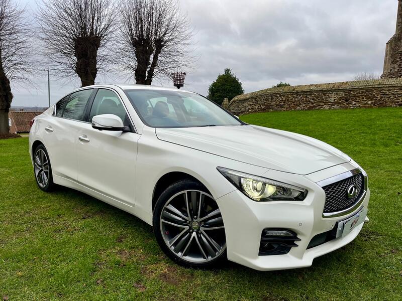 INFINITI Q50