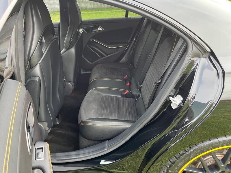 MERCEDES-BENZ CLA