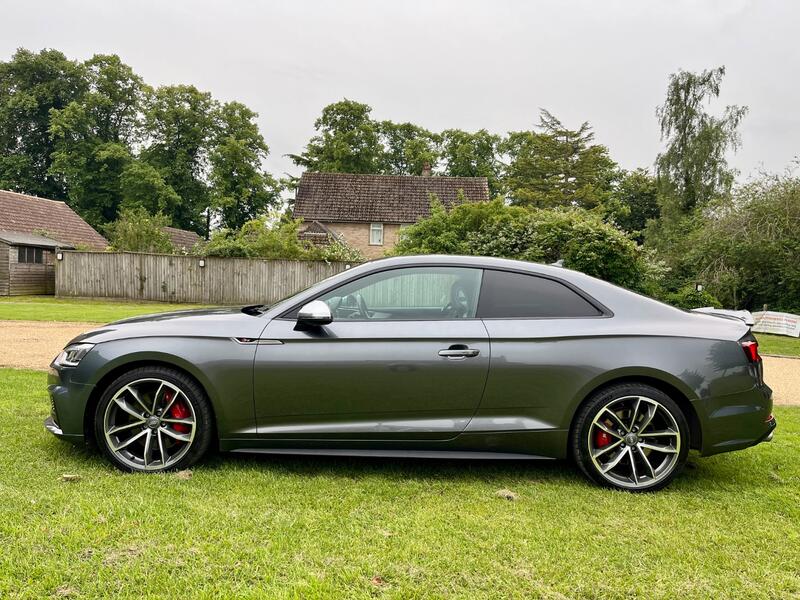 AUDI S5