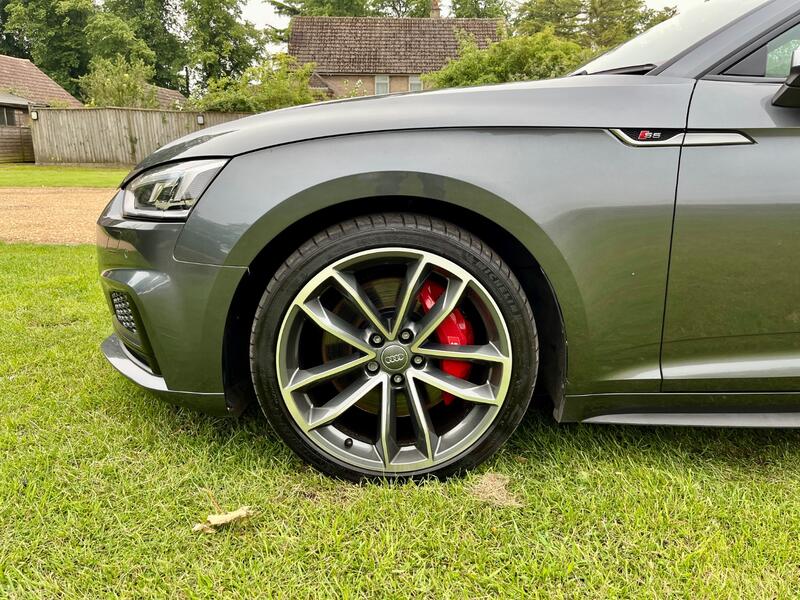 AUDI S5