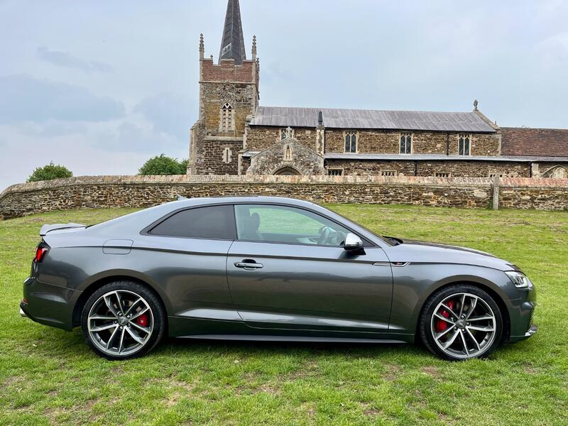 AUDI S5