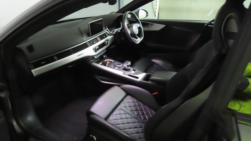 AUDI S5