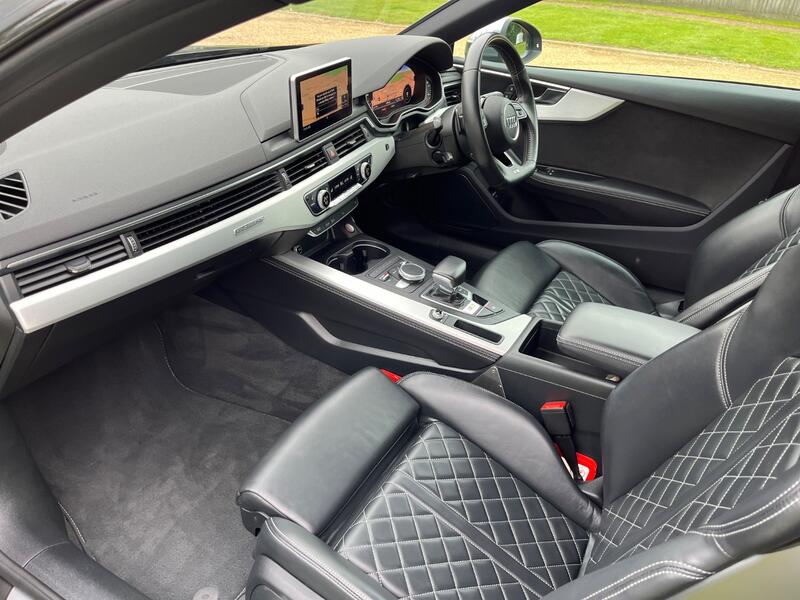 AUDI S5
