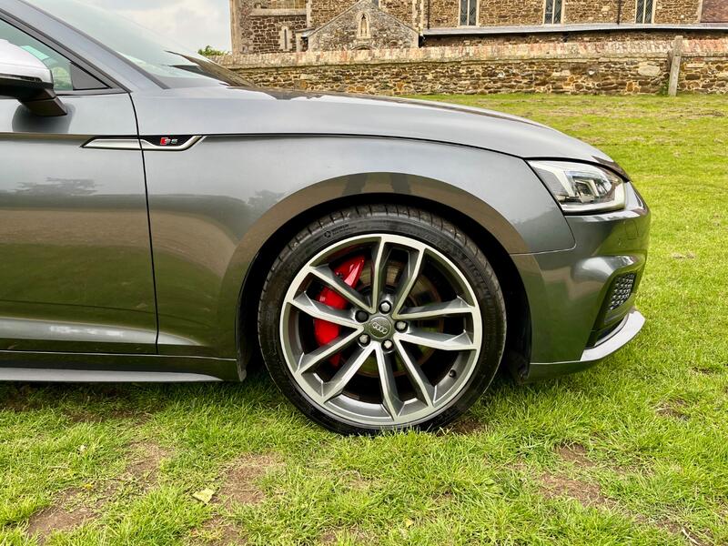 AUDI S5
