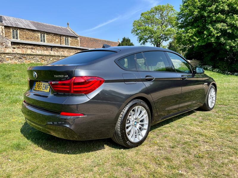 BMW 5 SERIES