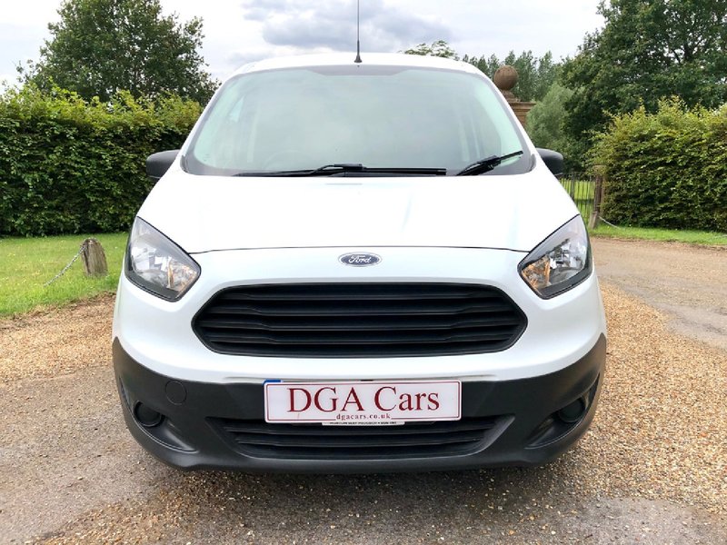 FORD TRANSIT COURIER