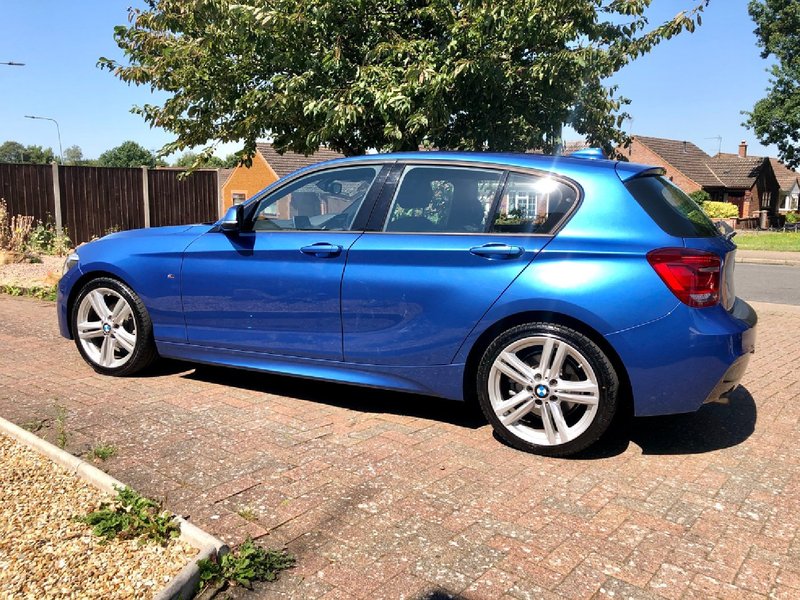 BMW 1 SERIES