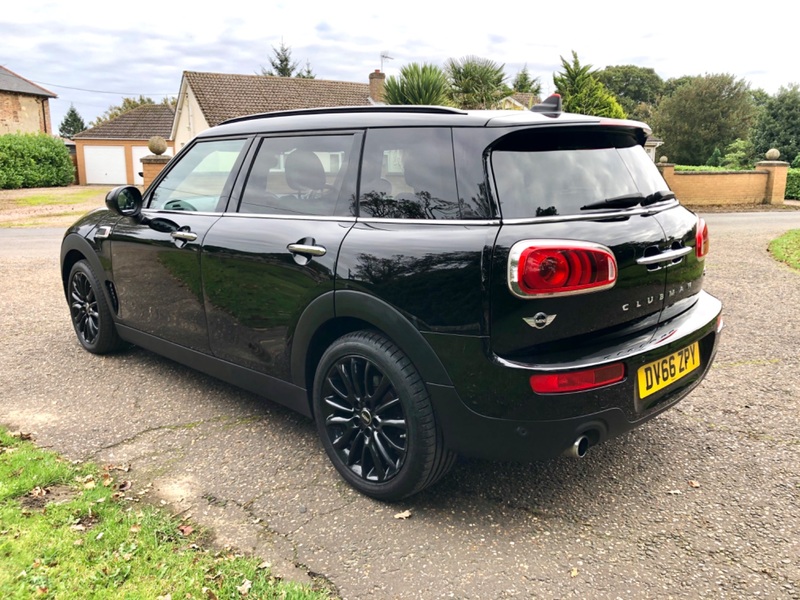 MINI CLUBMAN