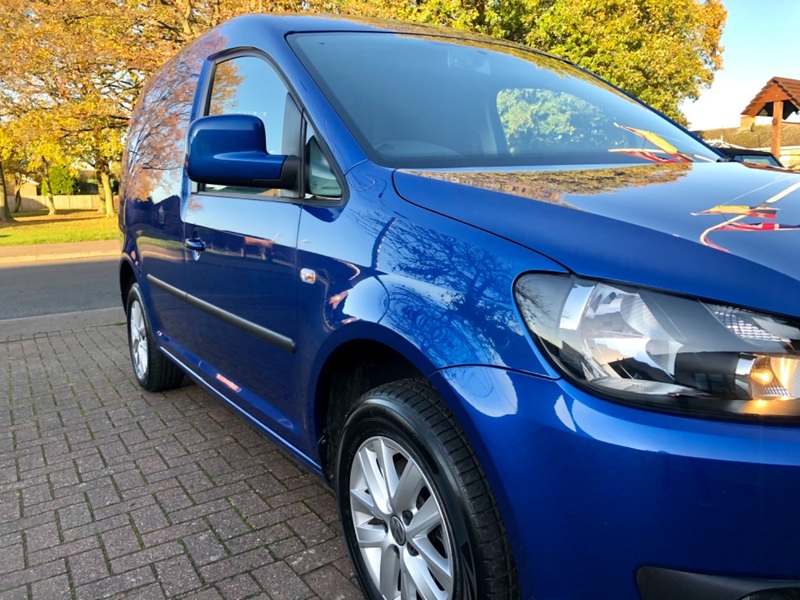 VOLKSWAGEN CADDY