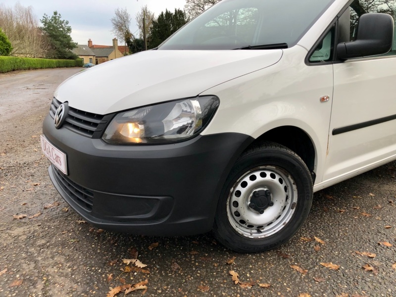 VOLKSWAGEN CADDY