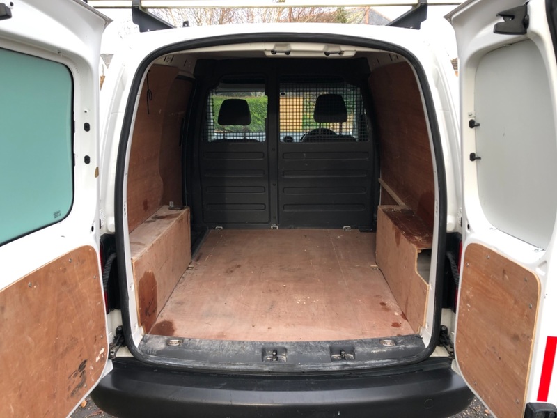 VOLKSWAGEN CADDY