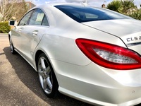 MERCEDES-BENZ CLS