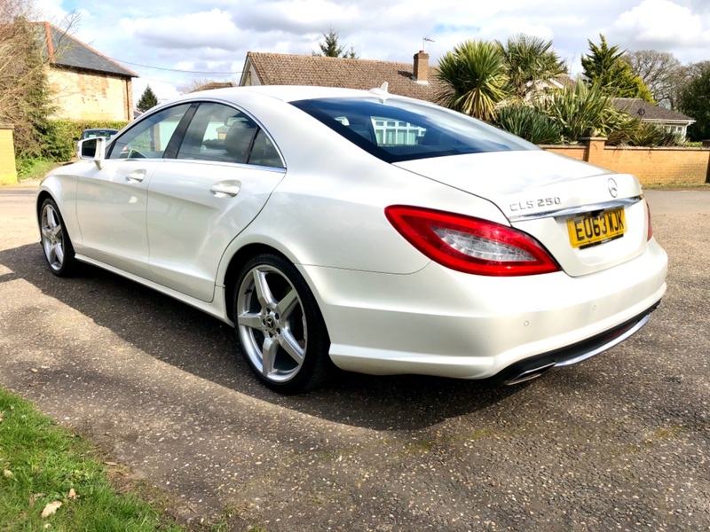 MERCEDES-BENZ CLS