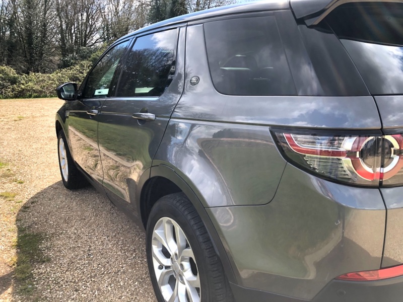 LAND ROVER DISCOVERY SPORT