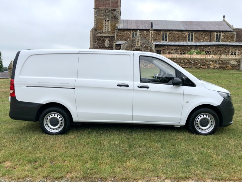 MERCEDES-BENZ VITO