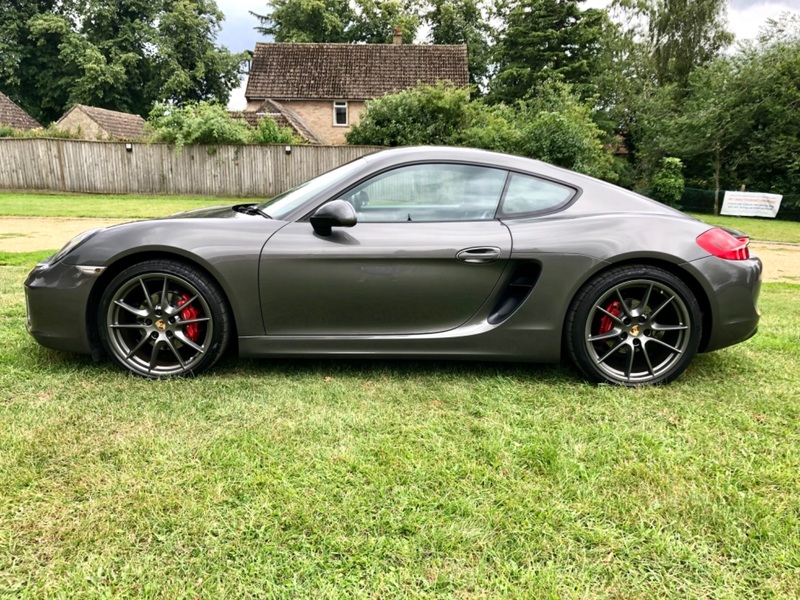 PORSCHE CAYMAN