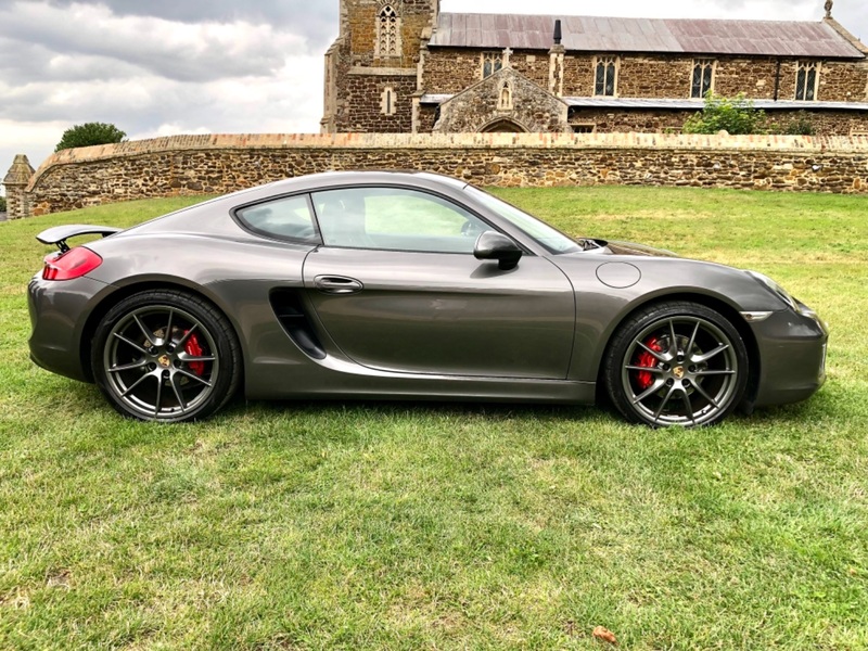 PORSCHE CAYMAN