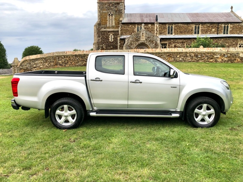 ISUZU D-MAX