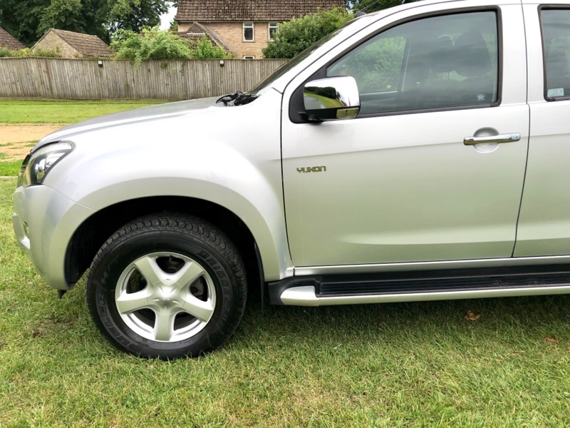 ISUZU D-MAX