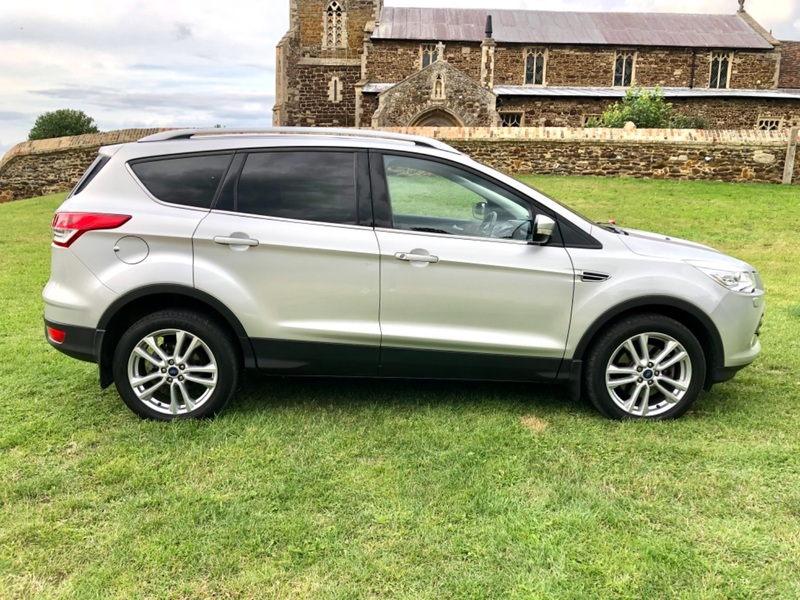 FORD KUGA