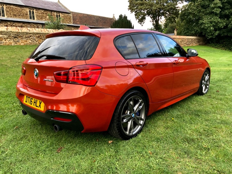 BMW 1 SERIES