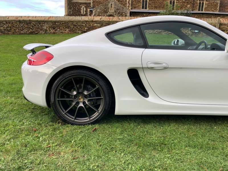 PORSCHE CAYMAN