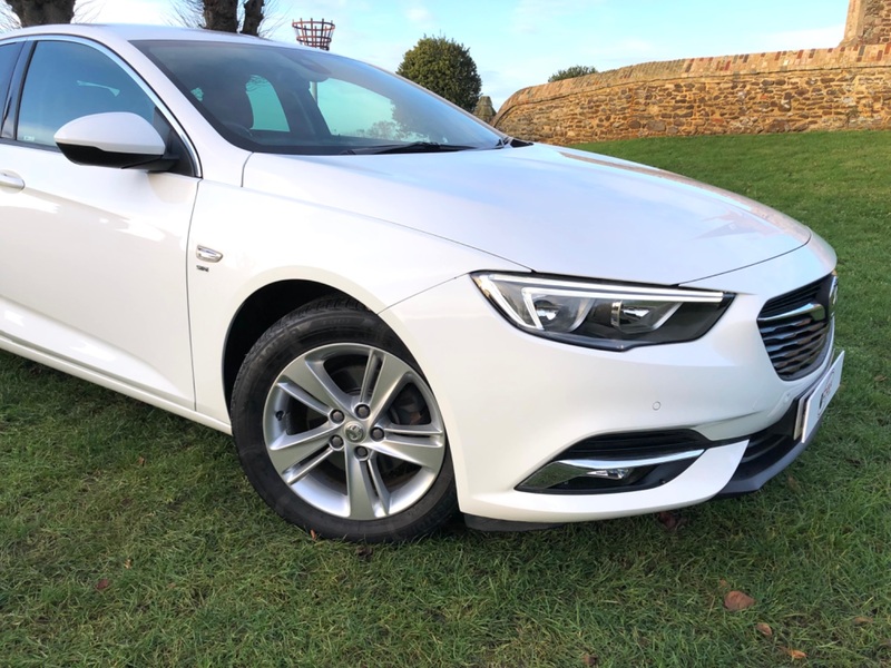 VAUXHALL INSIGNIA