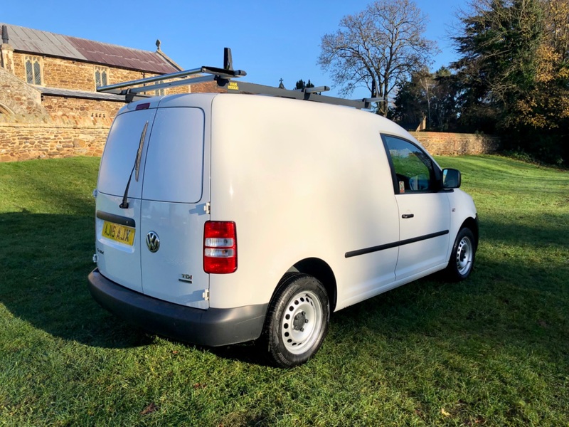 VOLKSWAGEN CADDY