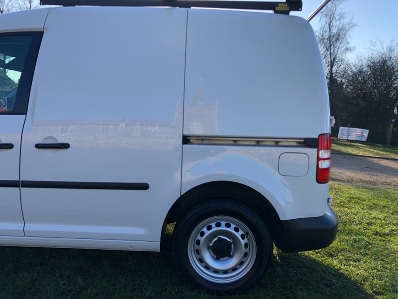 VOLKSWAGEN CADDY