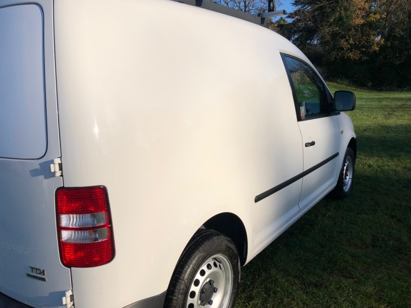 VOLKSWAGEN CADDY