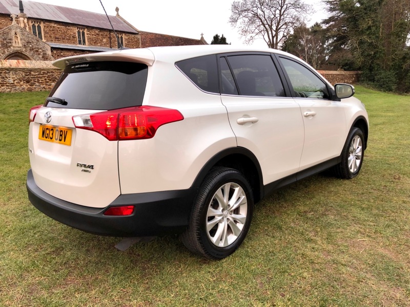 TOYOTA RAV4