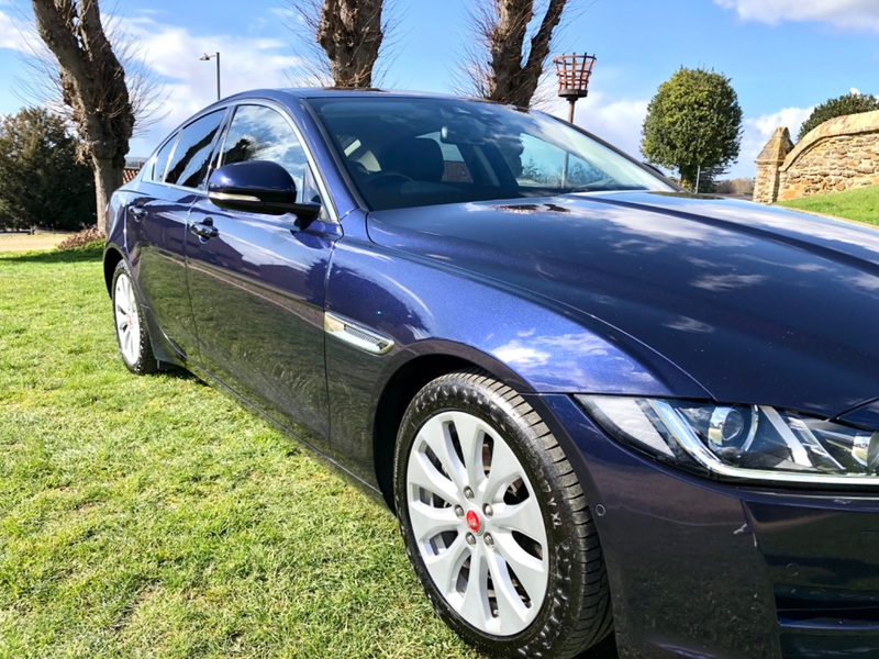 JAGUAR XE