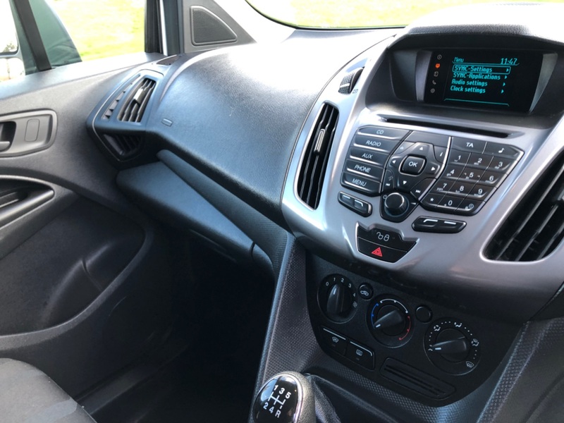 FORD TRANSIT CONNECT