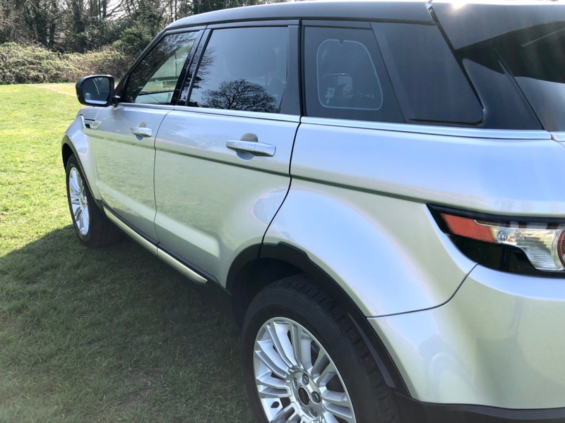 LAND ROVER RANGE ROVER EVOQUE