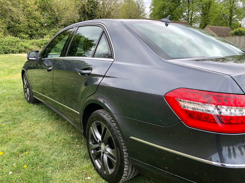 MERCEDES-BENZ E CLASS