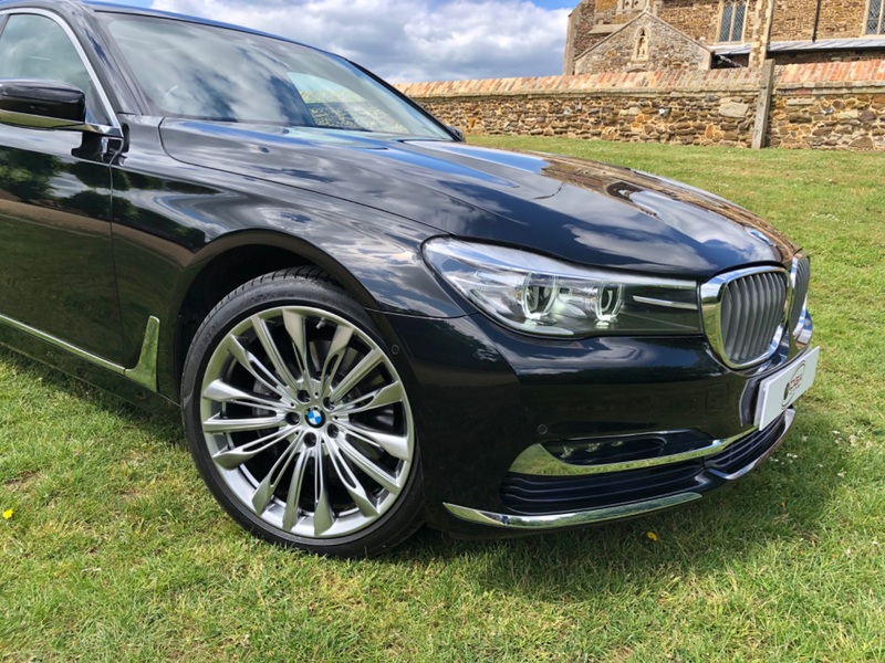 BMW 7 SERIES