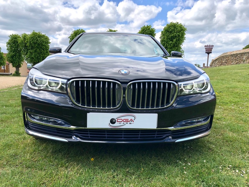 BMW 7 SERIES