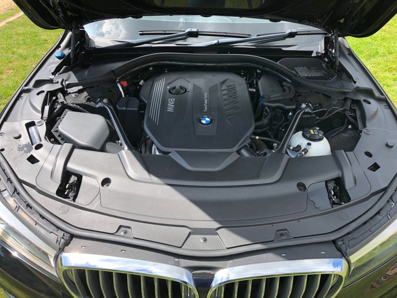 BMW 7 SERIES