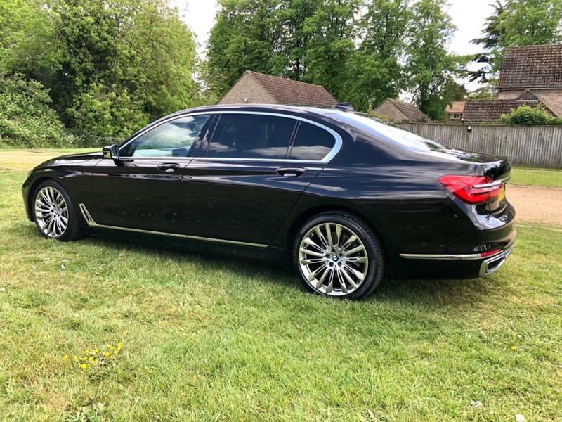 BMW 7 SERIES