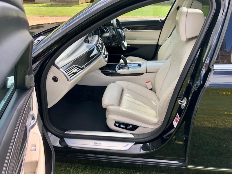 BMW 7 SERIES
