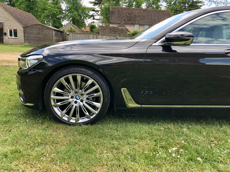BMW 7 SERIES