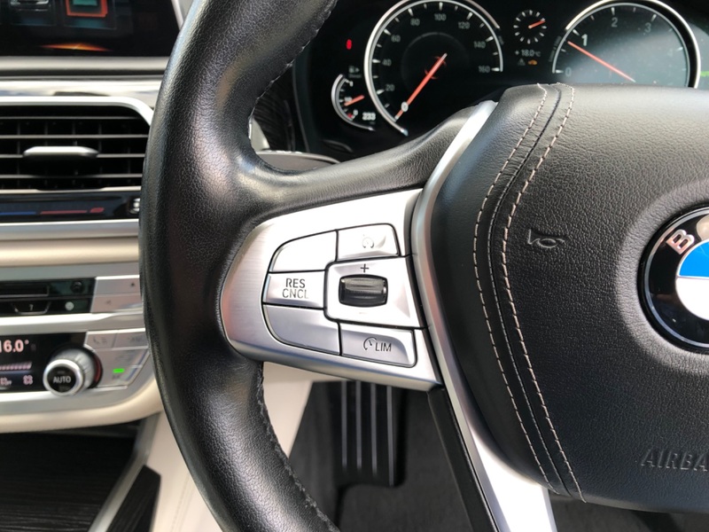 BMW 7 SERIES