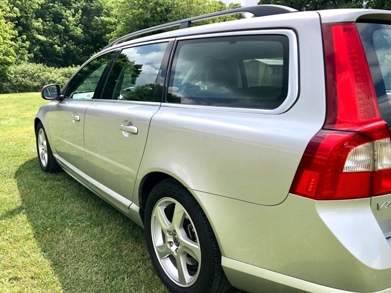 VOLVO V70