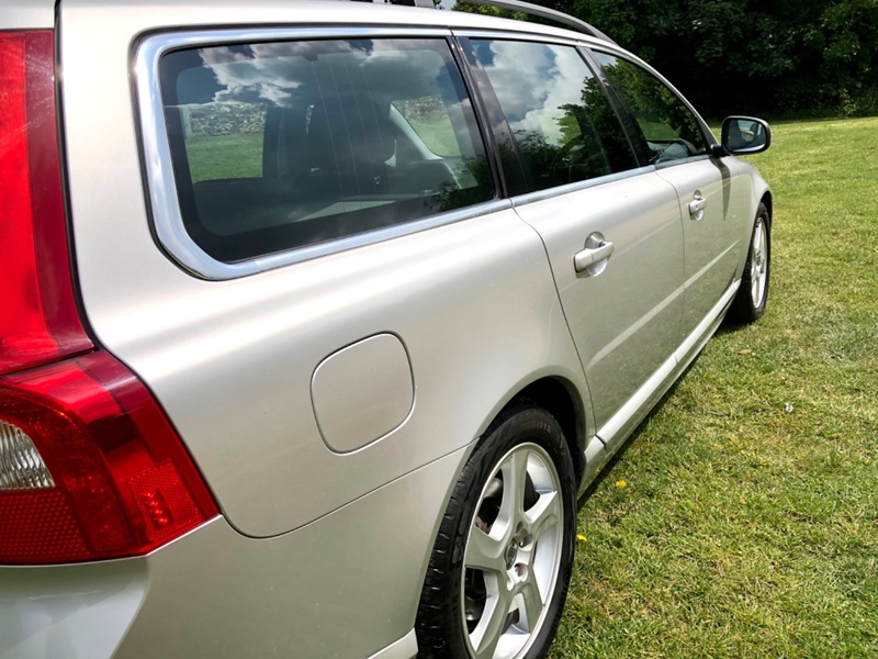 VOLVO V70